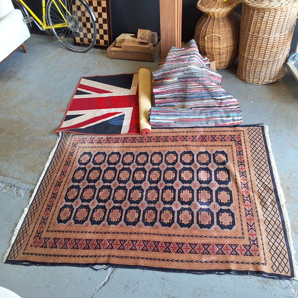 Lot 355 - RUGS