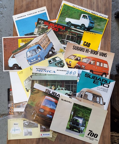 Lot 1367 - CAR SALES BROCHURES