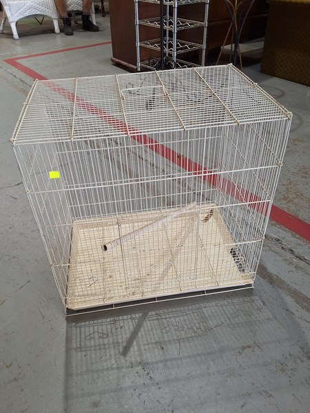 Lot 224 - BIRD CAGE