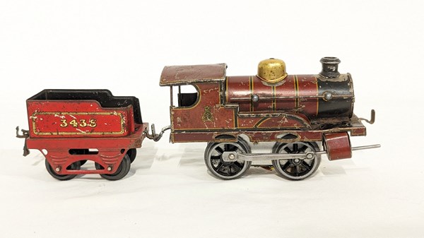 Lot 127 - HORNBY TRAIN