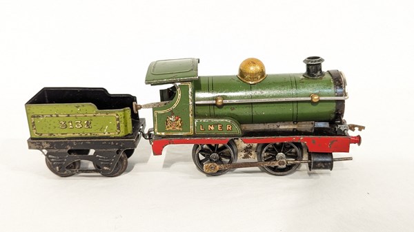 Lot 126 - HORNBY TRAIN