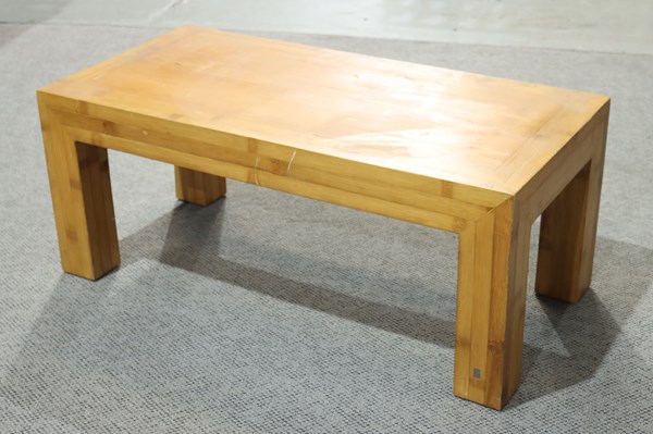 Lot 46 - COFFEE TABLE