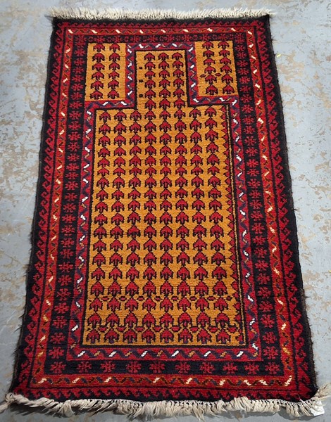 Lot 90 - BALOUCHI PRAYER RUG