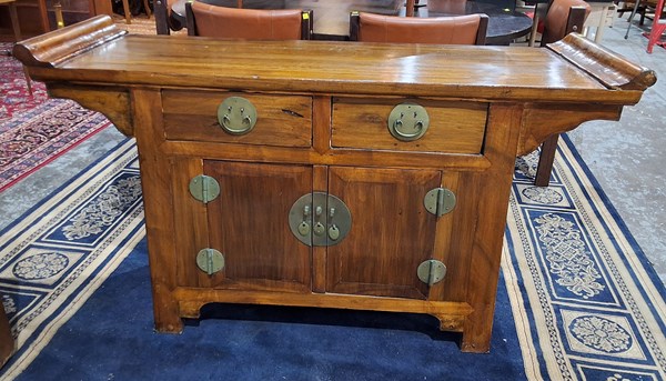 Lot 28 - ALTAR TABLE