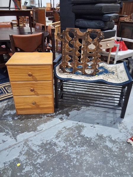 Lot 297 - FURNITURE LOT