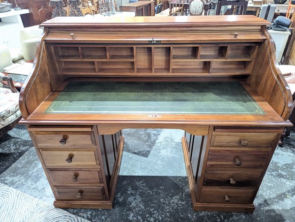 Lot 213 - ROLL TOP DESK