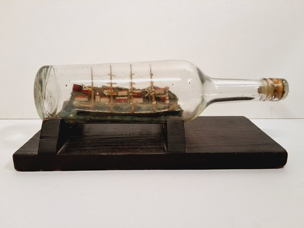 Lot 1149 - SHIP IN A BOTTLE