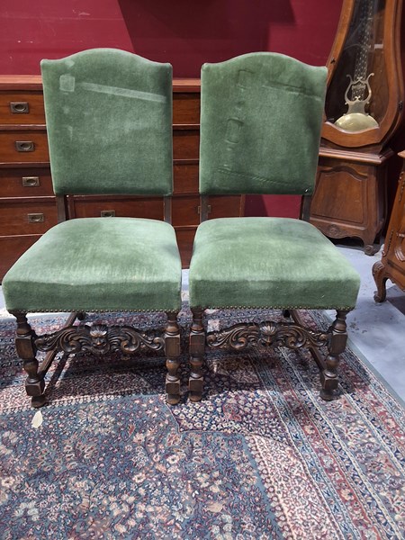 Lot 413 - HALL CHAIRS
