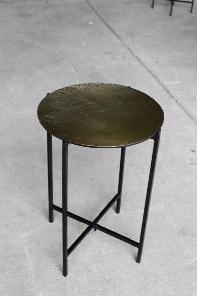 Lot 34 - SIDE TABLE