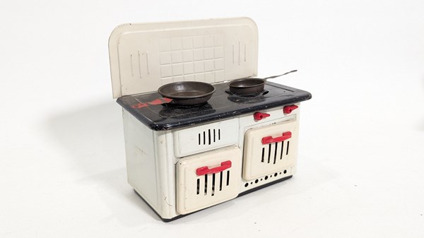 Lot 45 - TOY STOVES