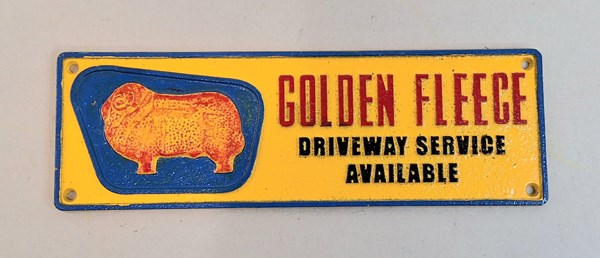 Lot 1323 - WALL PLAQUE