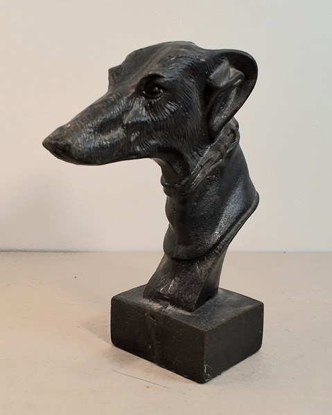 Lot 144 - DOG ORNAMENT