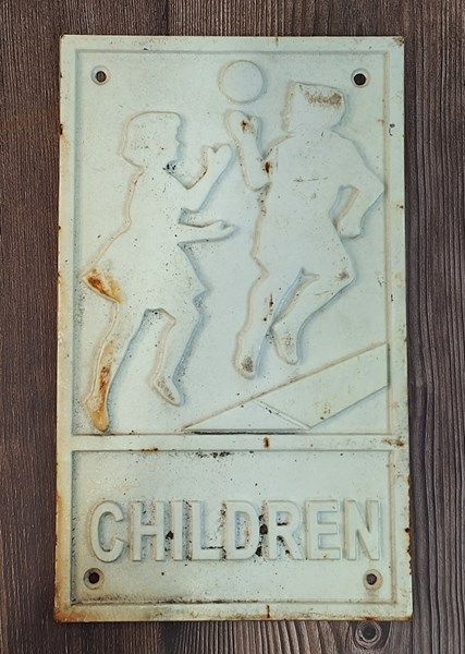 Lot 233 - CAST IRON PLAQUE