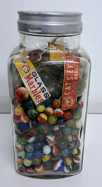 Lot 1201 - MARBLES