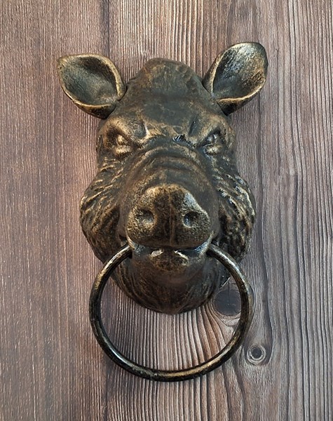 Lot 57 - HITCHING POST