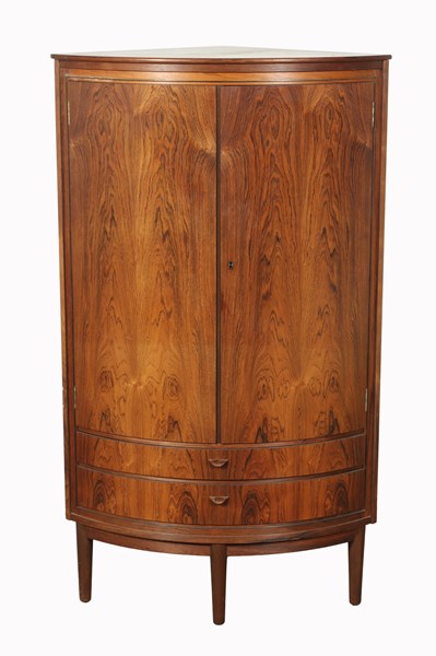 Lot 190 - ROSEWOOD CORNER CABINET