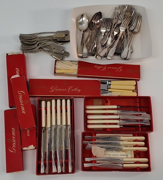 Lot 1309 - FLATWARE