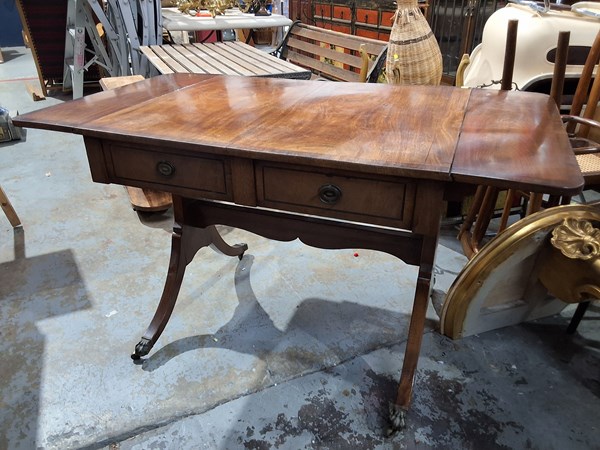 Lot 6 - WRITING DESK