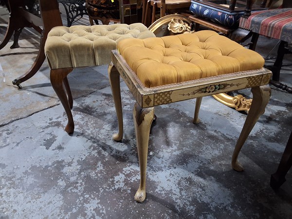 Lot 31 - PIANO STOOLS