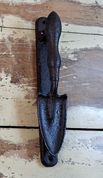 Lot 1258 - DOOR KNOCKER