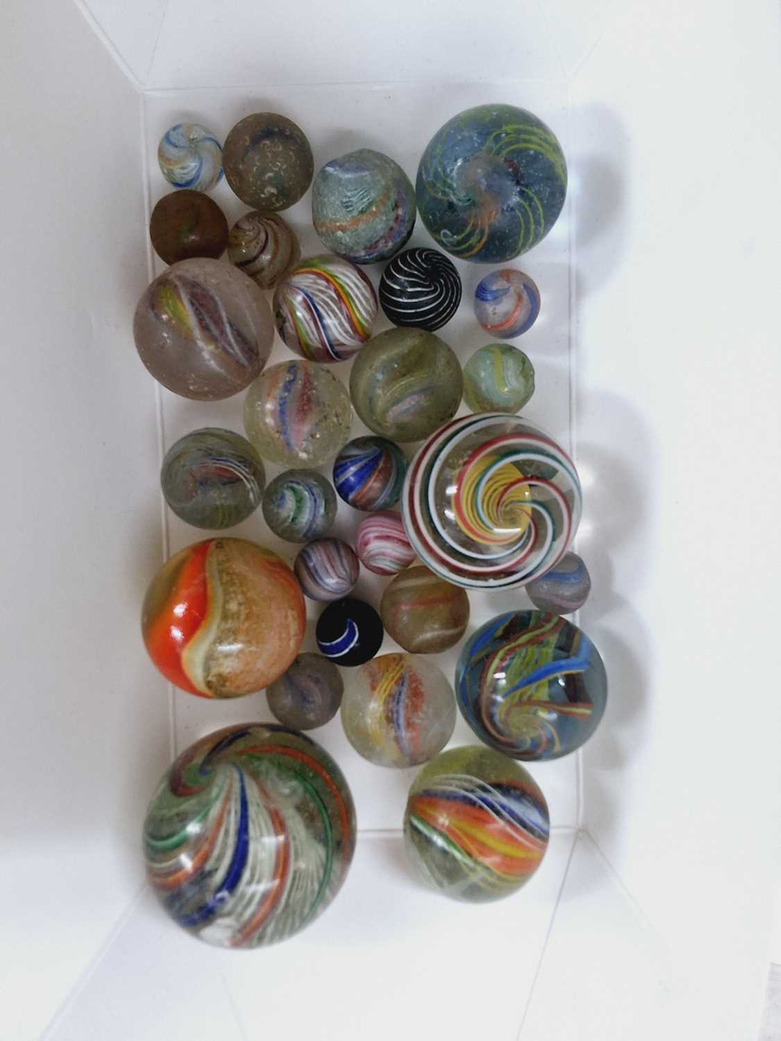 Lot 1203 - MARBLES