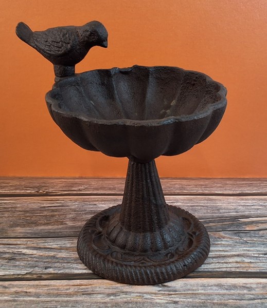 Lot 78 - BIRD FEEDER