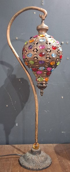 Lot 167 - TABLE LAMP