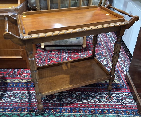 Lot 99 - TRAYMOBILE