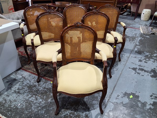 Lot 123 - DINING CHAIRS