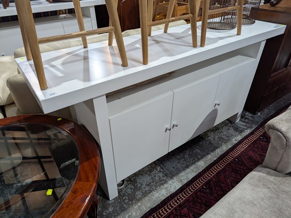 Lot 219 - SIDEBOARD