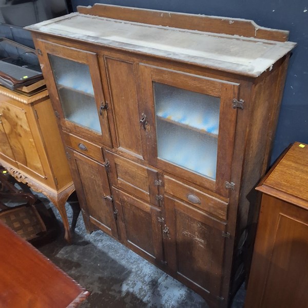 Lot 177 - KITCHEN DRESSER