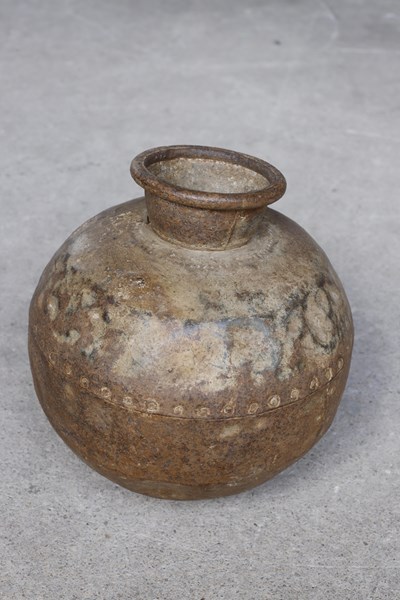 Lot 193 - POT