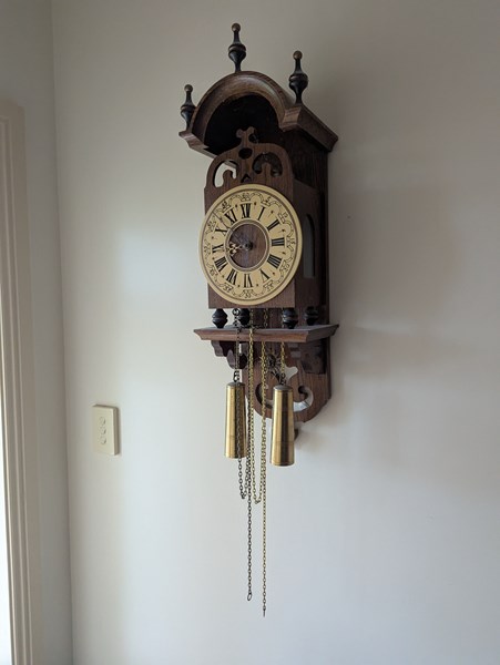 Lot 83 - WALL CLOCK
