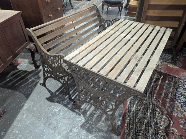 Lot 415 - BENCH AND TABLE