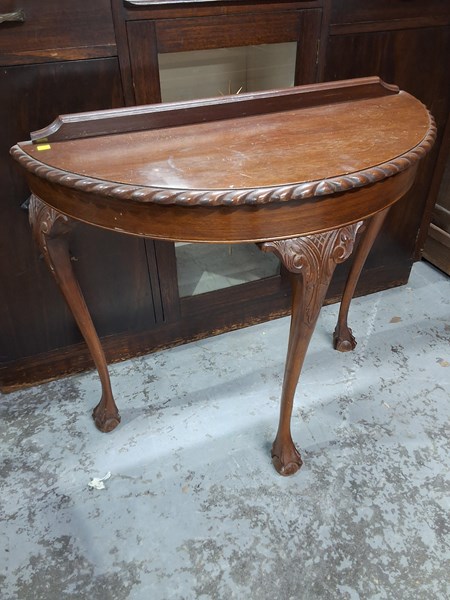 Lot 129 - HALL TABLE