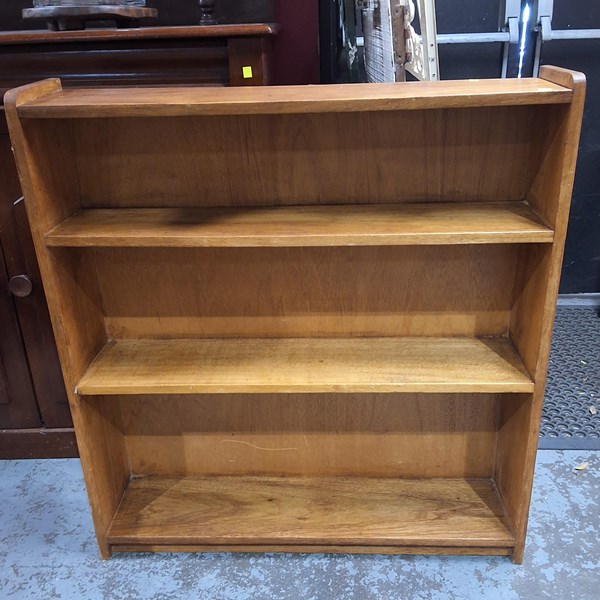 Lot 123 - BOOK SHELF