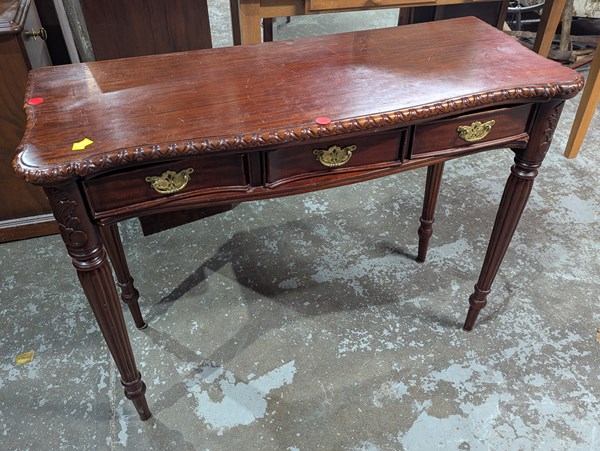 Lot 68 - HALL TABLE