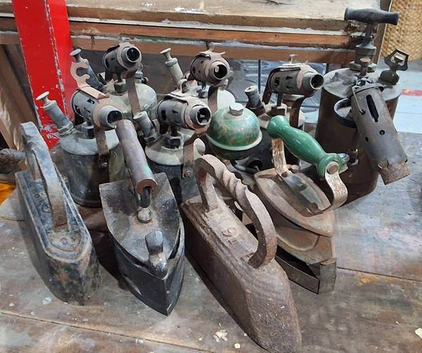 Lot 266 - VINTAGE LOT