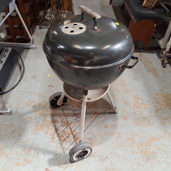 Lot 286 - WEBER BBQ