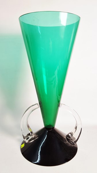 Lot 1354 - ART GLASS VASE