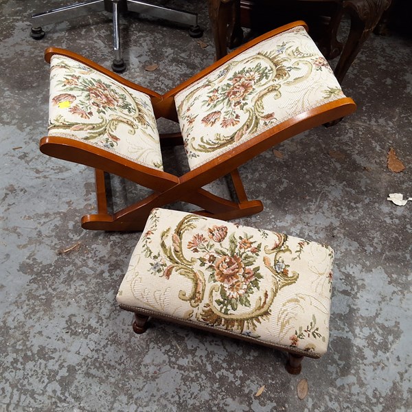 Lot 79 - FOOT STOOLS