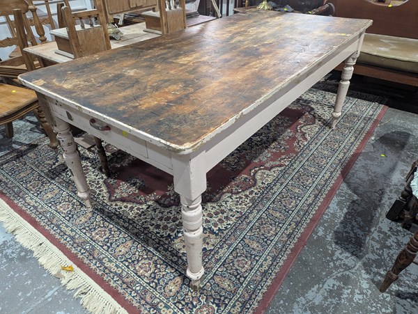 Lot 139 - FARMHOUSE TABLE