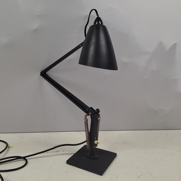 Lot 403 - PLANT LAMP