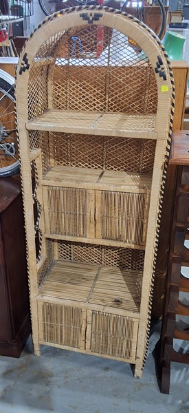 Lot 312 - WALL UNIT