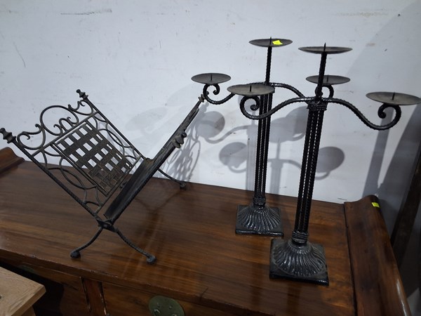 Lot 239 - METALWARE