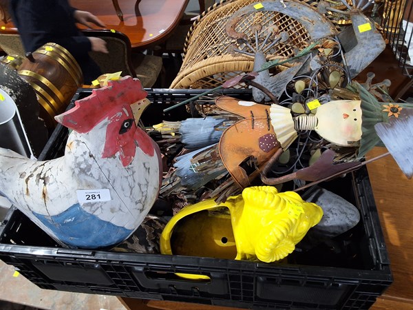 Lot 281 - GARDEN ORNAMENTS