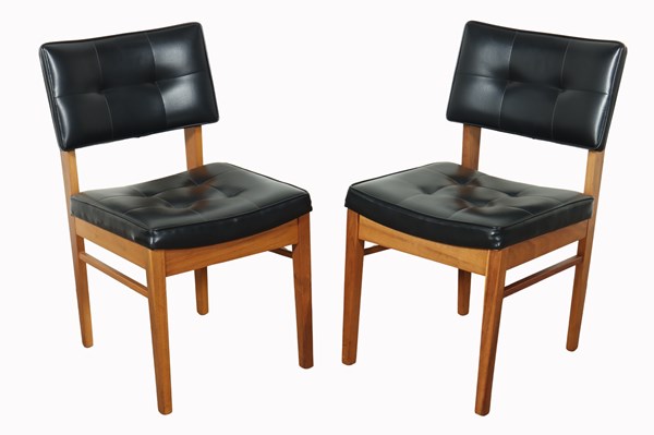 Lot 14 - PAIR OF LOBBY CHAIRS