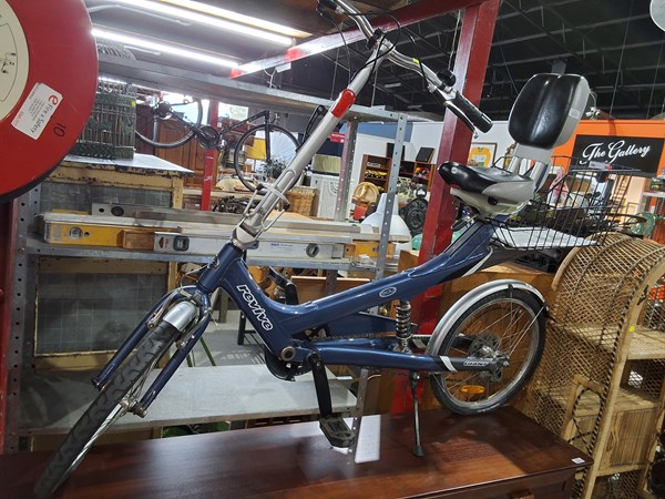 Lot 313 - FOLD UP BICYCLE
