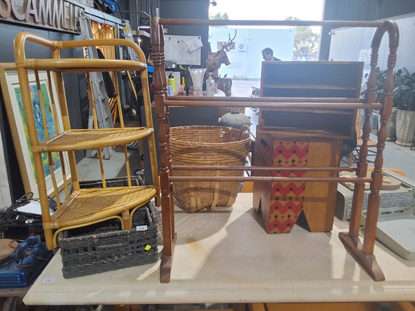 Lot 419 - SUNDRY FURNITURE