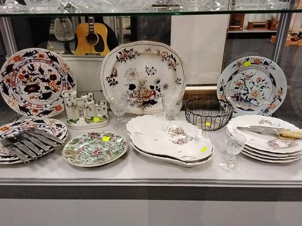 Lot 1198 - CHINAWARE